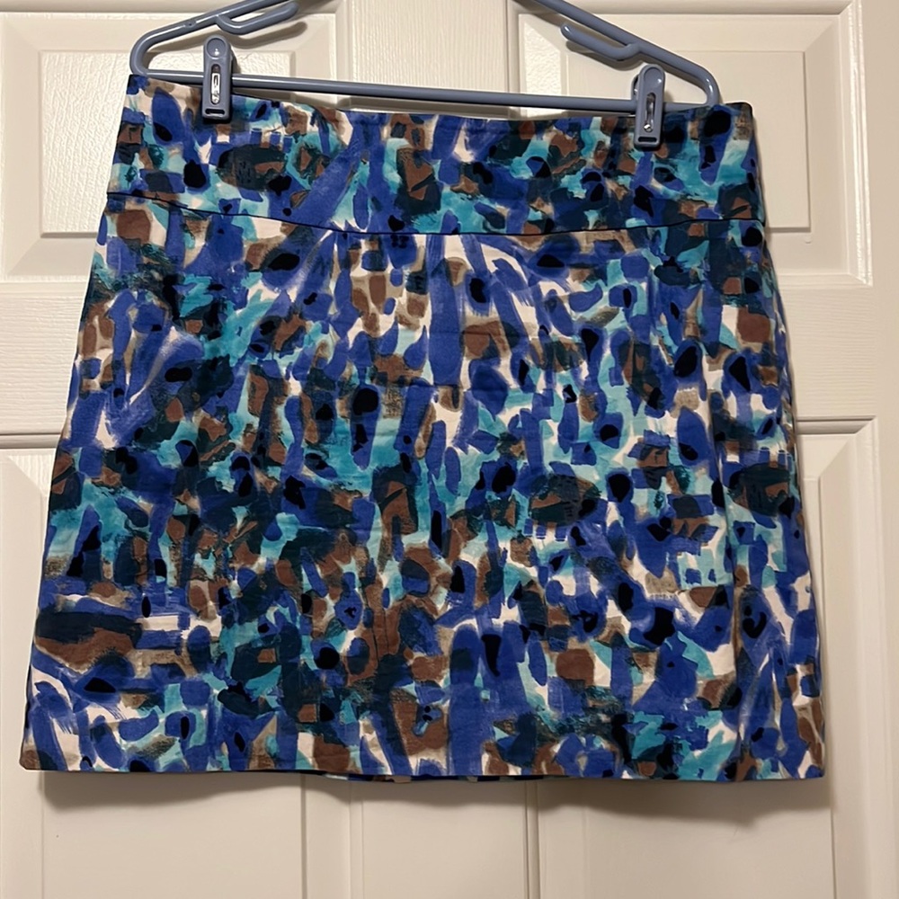Ann Taylor cotton blend skirt, blue multi pattern, size 12.